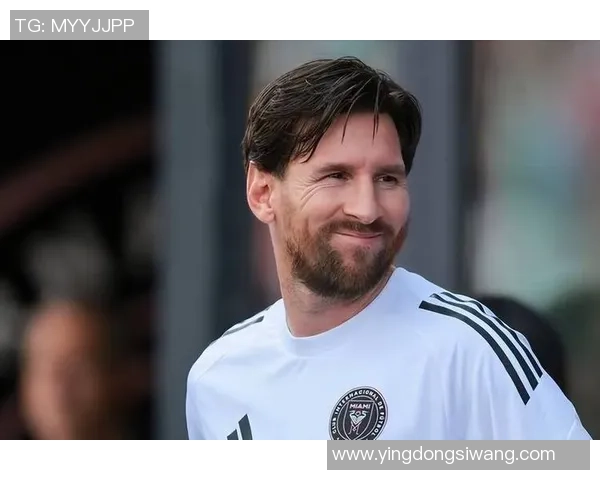 梅西光膀子展现运动魅力引发球迷热议与赞叹 梅西光膀子展现运动魅力引发球迷热议与赞叹