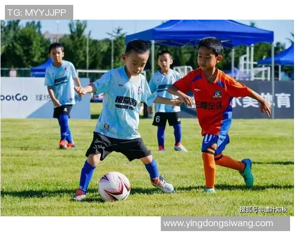 足球明星宝宝萌照大汇集让你感受足球的童趣与魅力